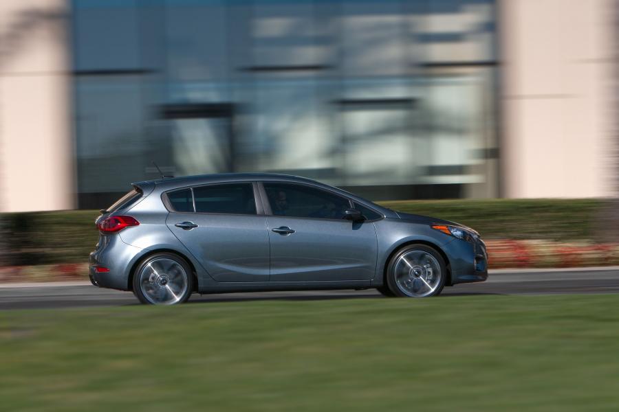  Kia Forte 2013 года  (фото 59 из 62)